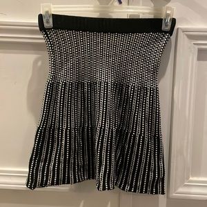Black and white patterned skirt XS